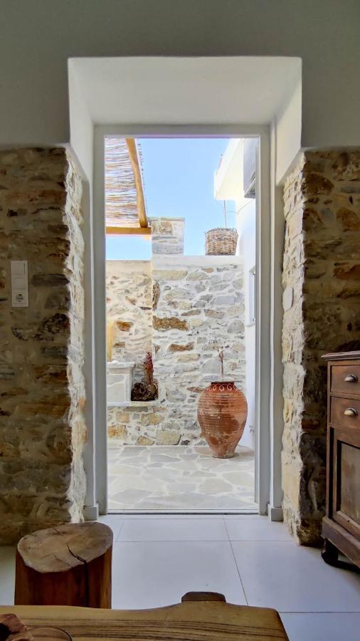 Laina Traditional Guest House Aperathos Exterior photo